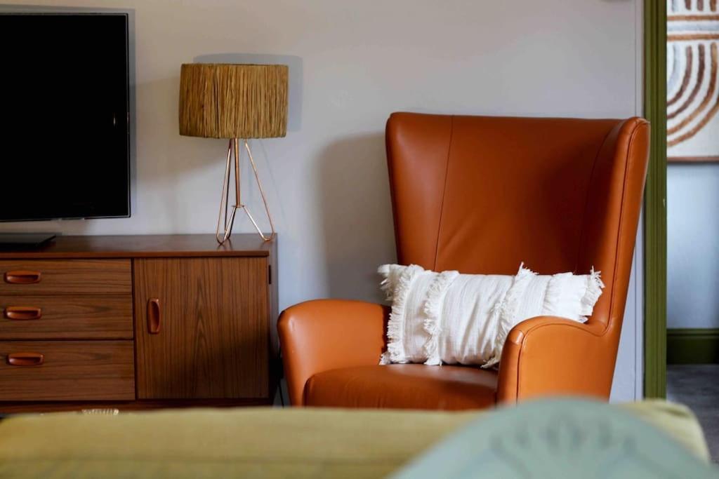 Lincoln Apartment Freshly Renovated Common Views Burton  Buitenkant foto